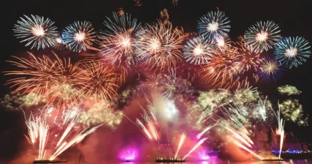 福岡イベント　　　筑後川花火大会　Chikugo River Fireworks Display　in Kurume,Fukuoka