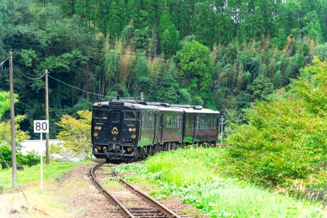 Fukuoka Tourism Information　　there is an exciting new way to travel between Fukuoka and Oita: the 