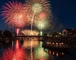 大川與大海的夏日壯麗夜空! 福岡・九州代表性花火大會指南