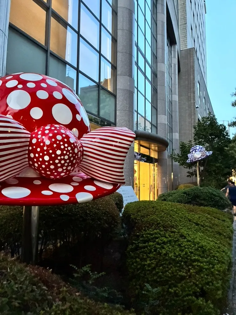 【福岡市中央区舞鶴のお散歩スポット ／ Fukuoka Stroll 】  実は舞鶴キッチンからすぐ！草間彌生とキース・ヘリングの隠れた名作パブリックアート  A Hidden Gem Near Maizuru Kitchen: Public Artworks by Yayoi Kusama & Keith Haring